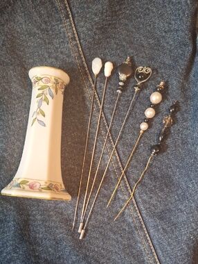 Vintage Hatpins And Holder